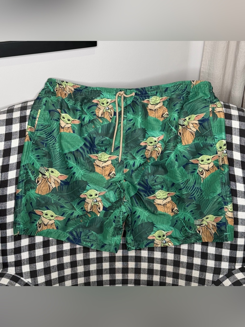 Mandalorian Grogu Swim Trunks Board Shorts Leafy Green XXL Star Wars